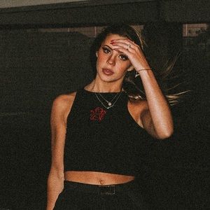 Meet your Posher, Lily